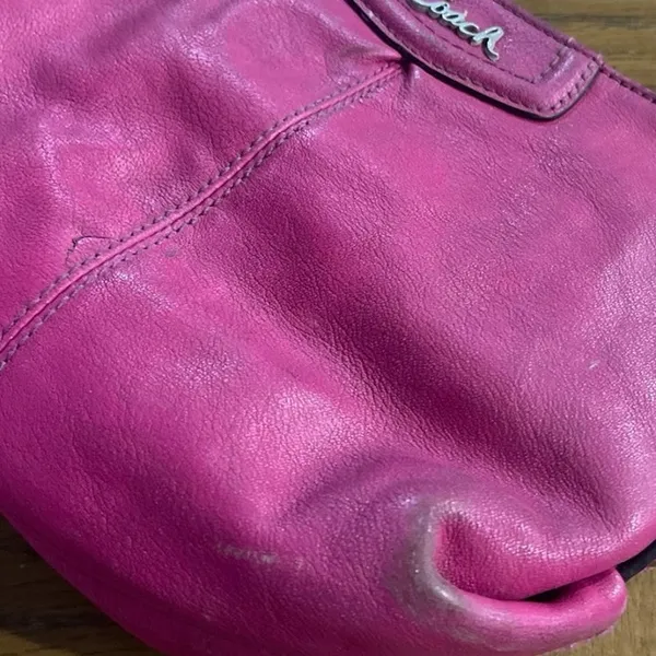 Coach Ashley Fushia Pink Leather Mini Crossbody Purse Handbag Y2K Romantic - Image 4