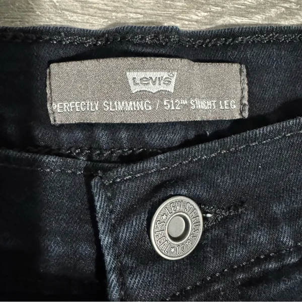 Levi's Women Black Perfectly Slimming 512 Straight Leg High‎ Rise Jeans W32 L32 - Image 3