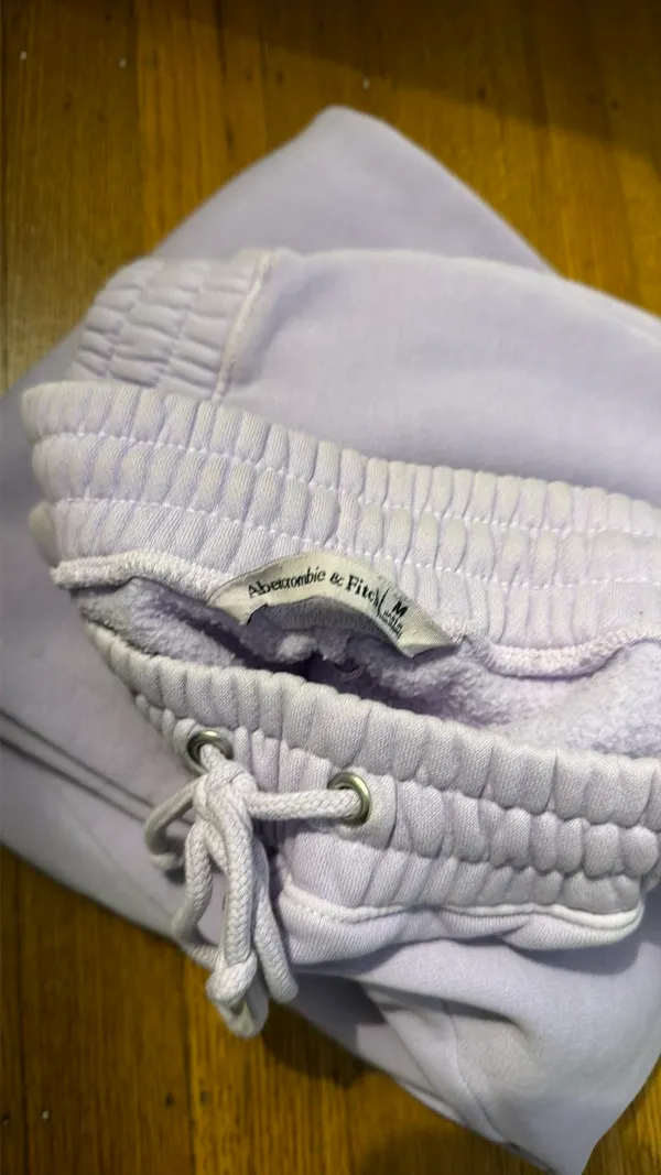 Abercrombie Purple Sweatpants Medium - Image 2