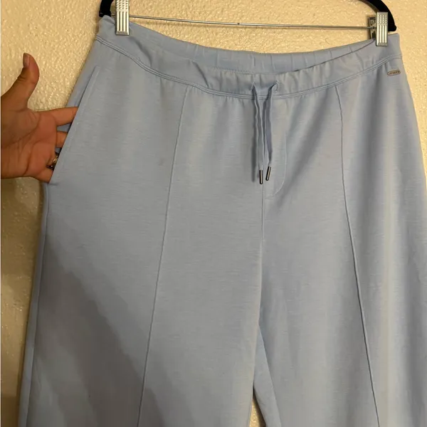 Vuori Compose Wideleg Pant Color Crystal Blue size large - Image 6