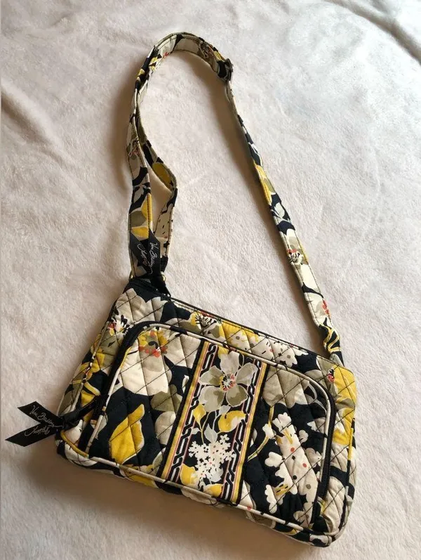 Vera Bradley crossbody bag, 10”x6” - Image 10