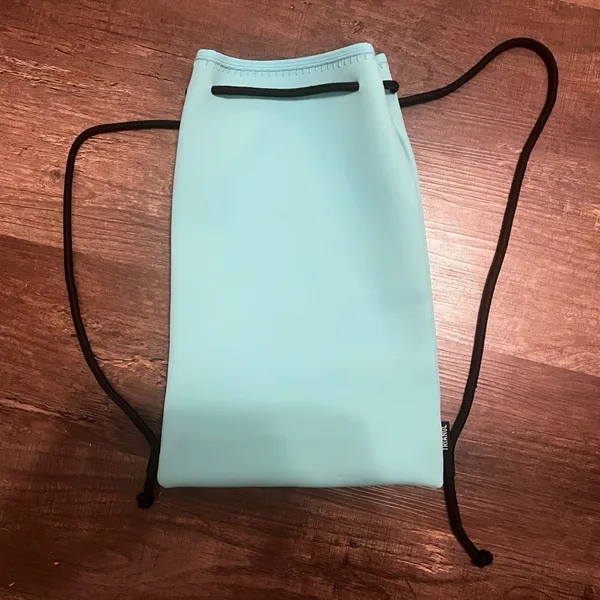 FINAL PRICE Triangl Neoprene Sling Backpack - Image 3