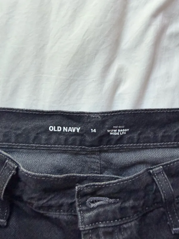 Black Old Navy Jeans - Image 2