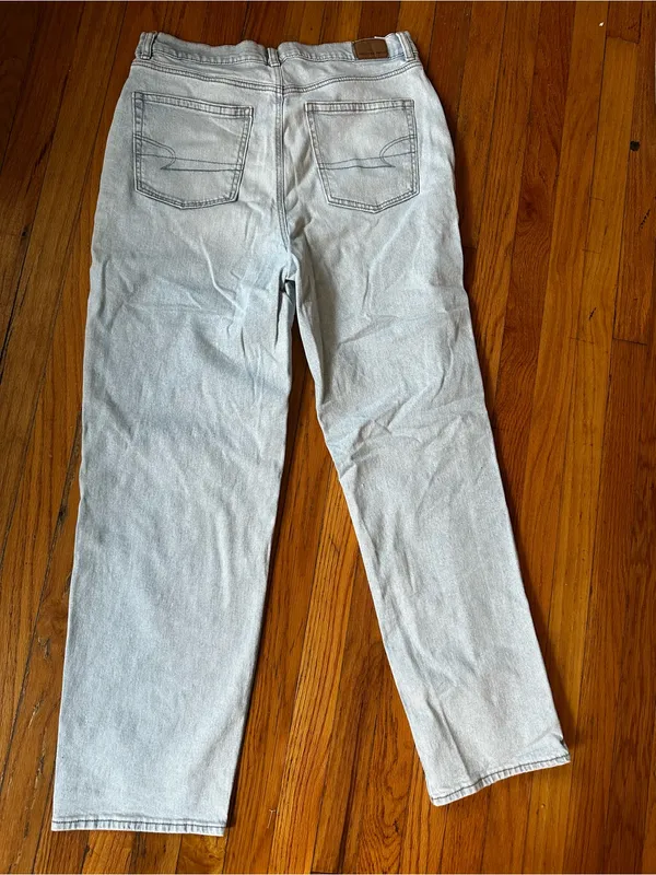 American Eagle Highest Rise Baggy Straight Strigid Jeans Light Denim Wash - Image 7
