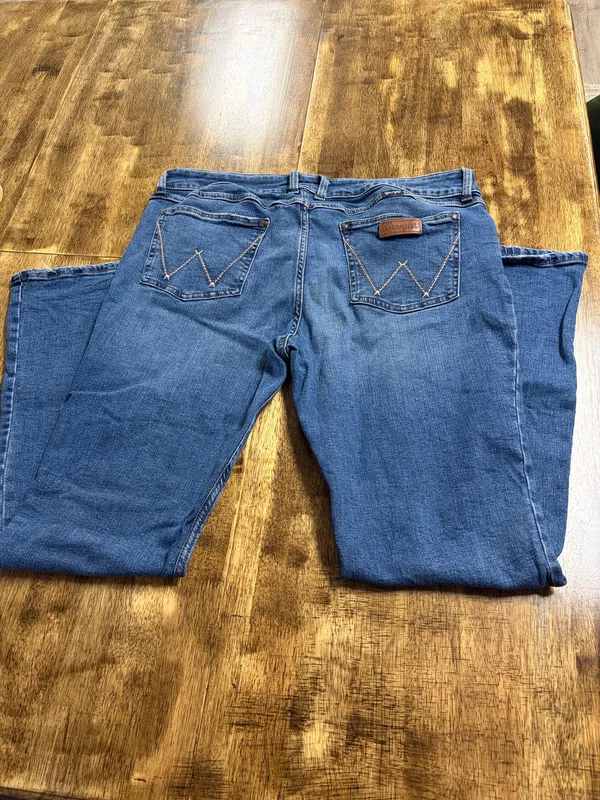 Men’s Wrangler Jeans Bootcut - Image 4