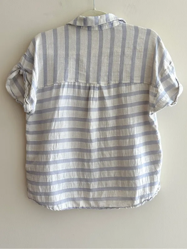 By Together Short Sleeve Button Down Striped Shirt, White/Periwinkle, Size Small - Image 13