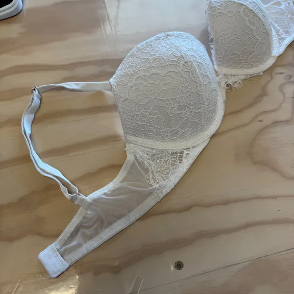 Victorias Secret Dream Angels White Lace Push Up Bra 34B 402665-FGQ Eyelash Trim - Image 4