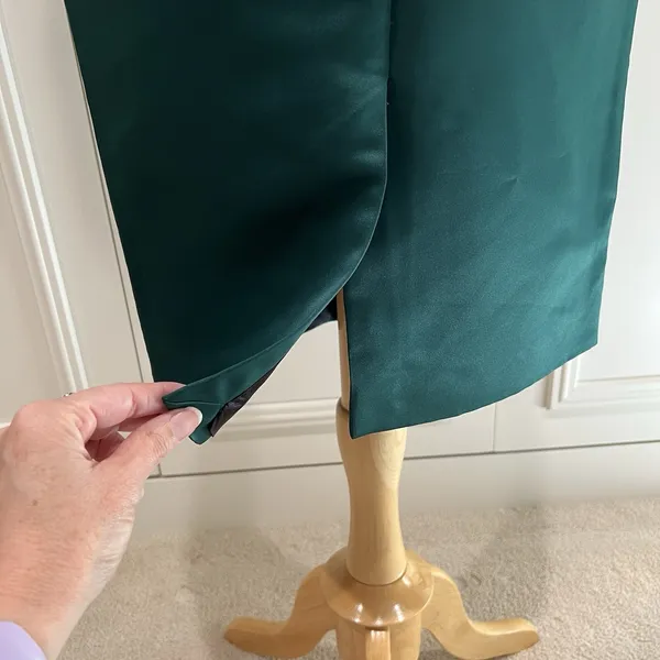 Zara Women's Hunter Green Satin Sheath Dress Size Medium Ruffle Cocktail Holiday - Image 5