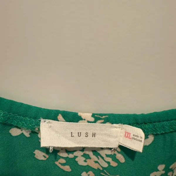 Lush Clothing Green Floral Camisole Top - Image 2
