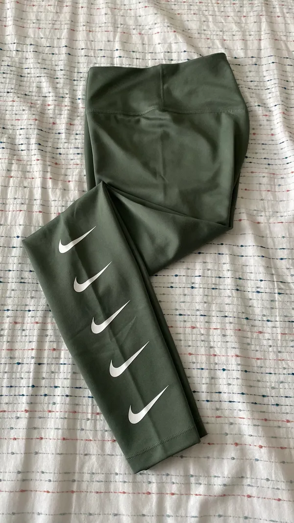 Nike Leggings - Image 2