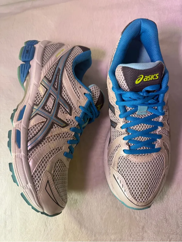 ASICS Women's White and Blue Athletic Running Shoe - Image 5