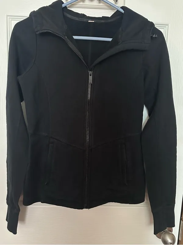ALO Yoga Black Hooded Zip-Up Jacket - Image 2