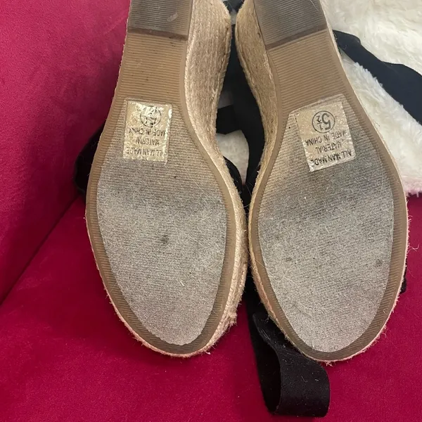 Chic Black Wedge Espadrilles - Image 6