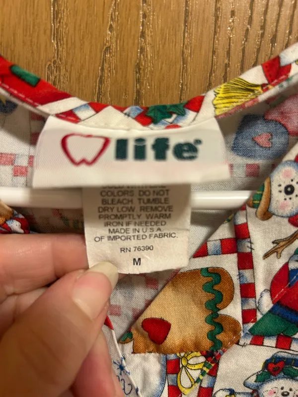 Christmas scrub shirt Multiple Size M - Image 3