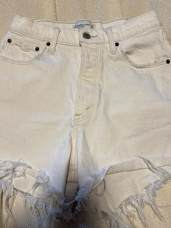 Abercrombie shorts - Image 3