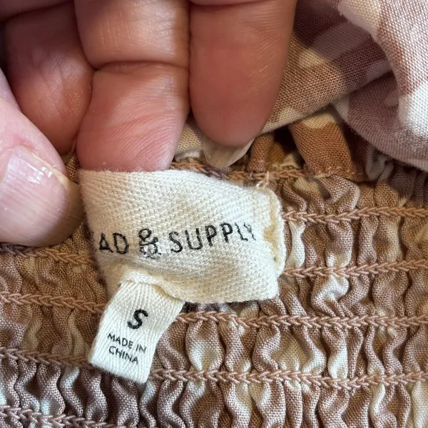 Thread & Supply Women Cropped Dot Tank Gold Rose sleeveless Size S - Image 6