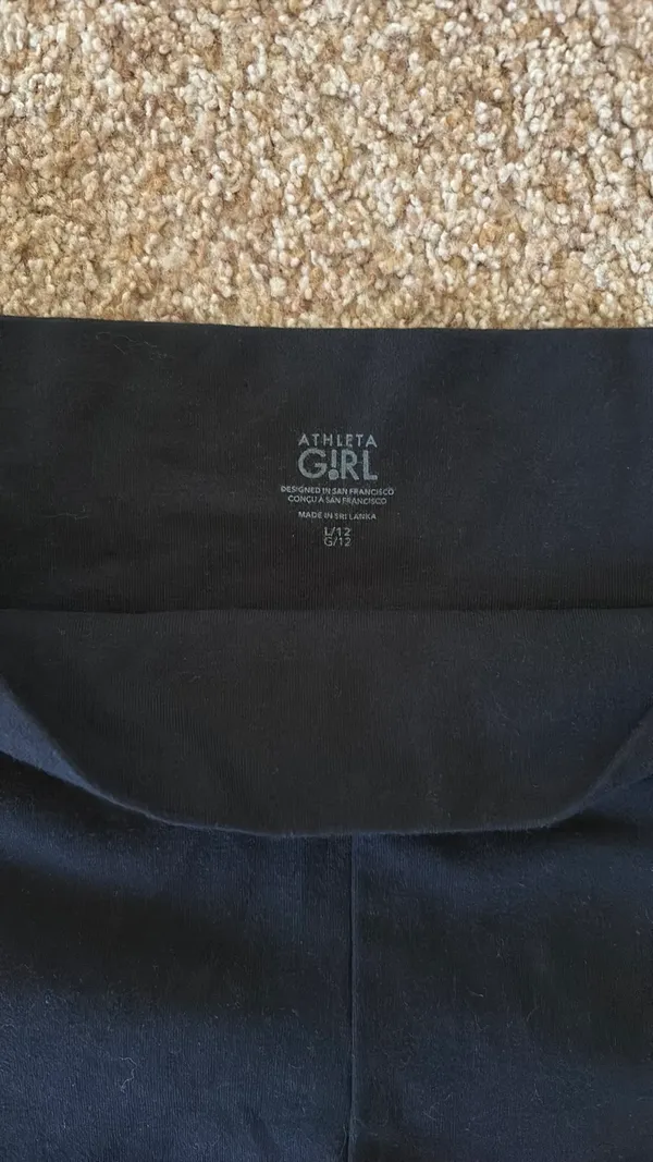 Black high-waisted athletic shorts, girls large but fit like adult xs #activewear #workout - Image 3