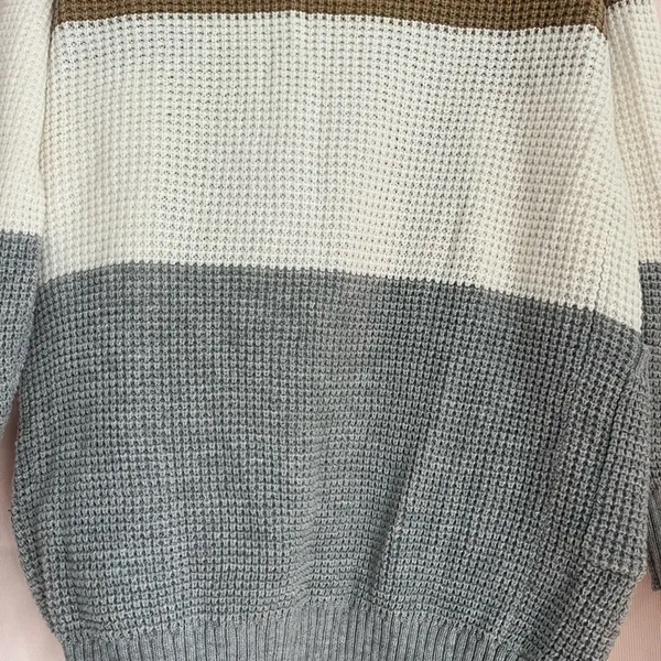 Gray and White Chunky Knit Cardigan Sweater - Image 5