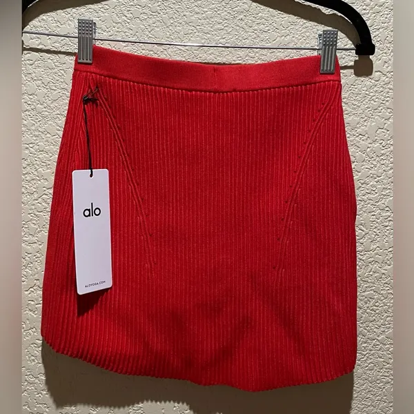 ALO Yoga NWT Denim Knit High Waist Skirt Bright Red Size XS - Image 9