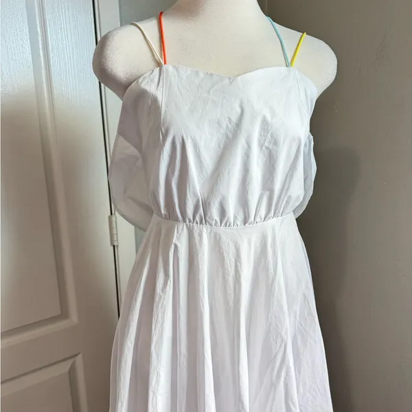 Minusey Luxurious White Cross-Strap Open Back Dress‎ - Image 7