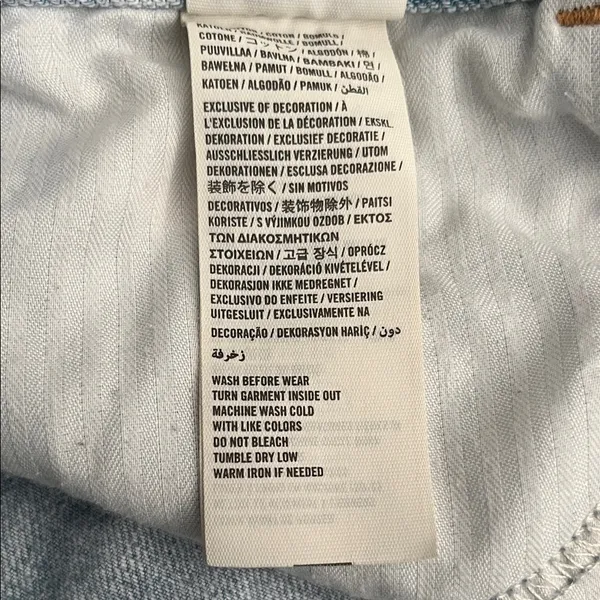 Abercrombie & Fitch Light Blue Denim Shorts used good condition - Image 9