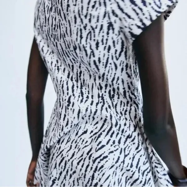 Zara White and Black Patterned Mini Dress - Image 6