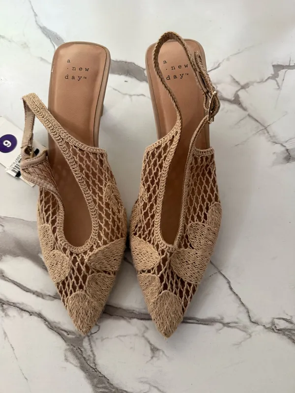 A New Day Women’s Esme Crochet Pointed Toe Slingback Kitten Heels – Tan / Beige Size 9 NWT - Image 3