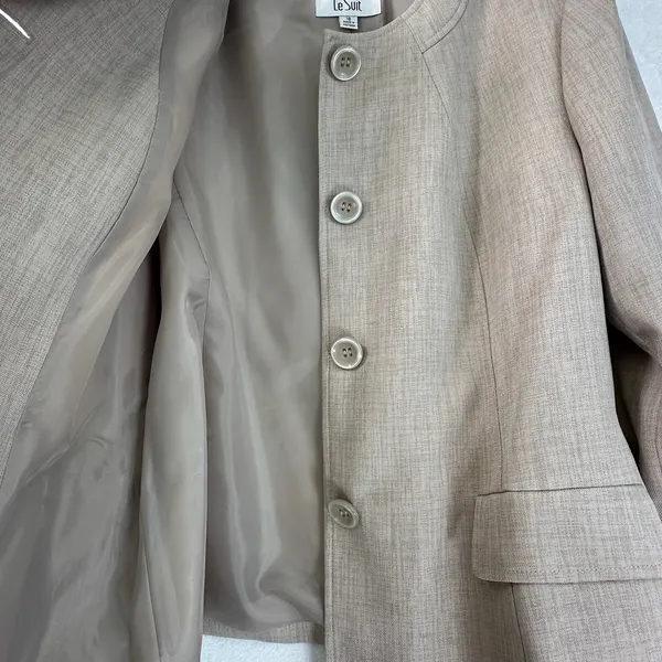 Le Suit City Blooms Tan Collarless Belted Blazer Jacket 18 NEW - Image 6