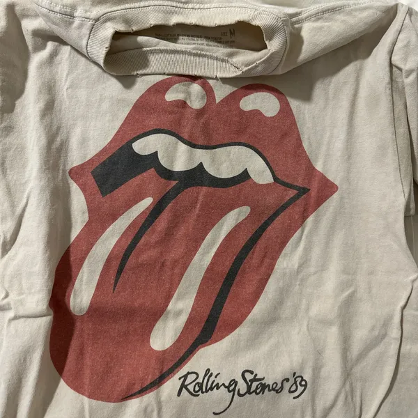 Vintage Rolling Stones Graphic Tee - Image 3