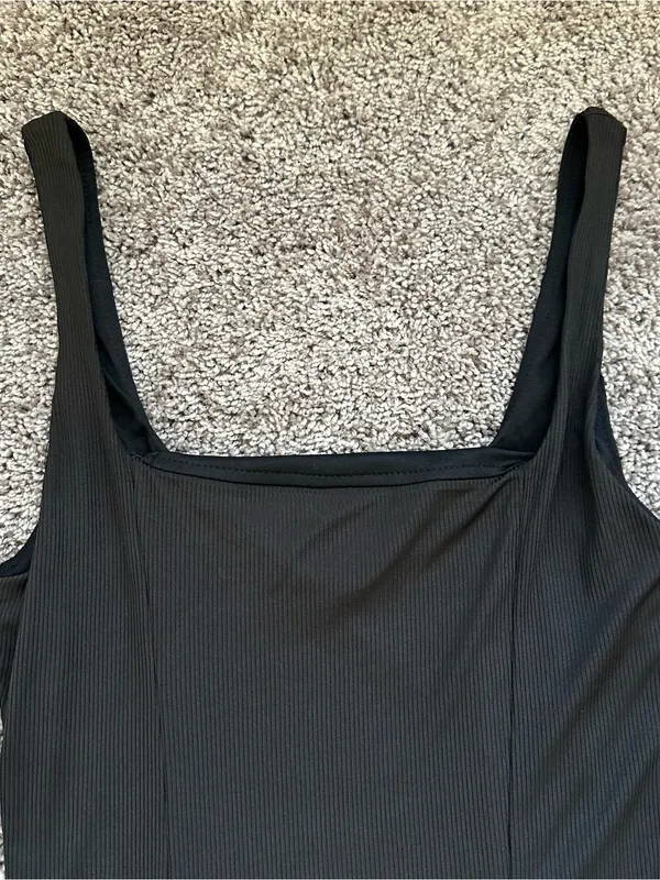 Le Lis Black Square-Neck Tank Midi Dress - Image 7
