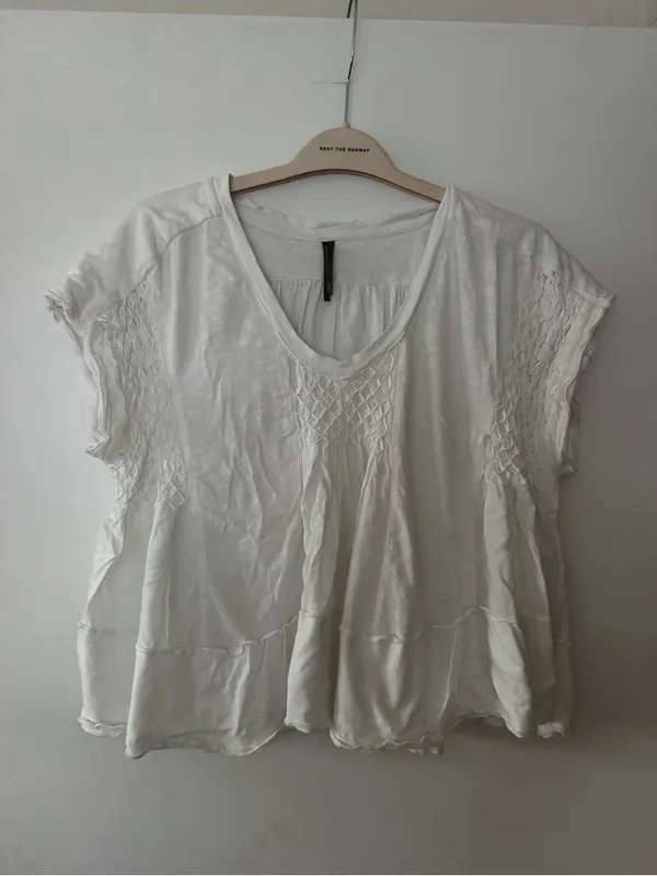 Anthropologie Women’s White Short-Sleeve V-Neck Smocked Tunic - Image 7