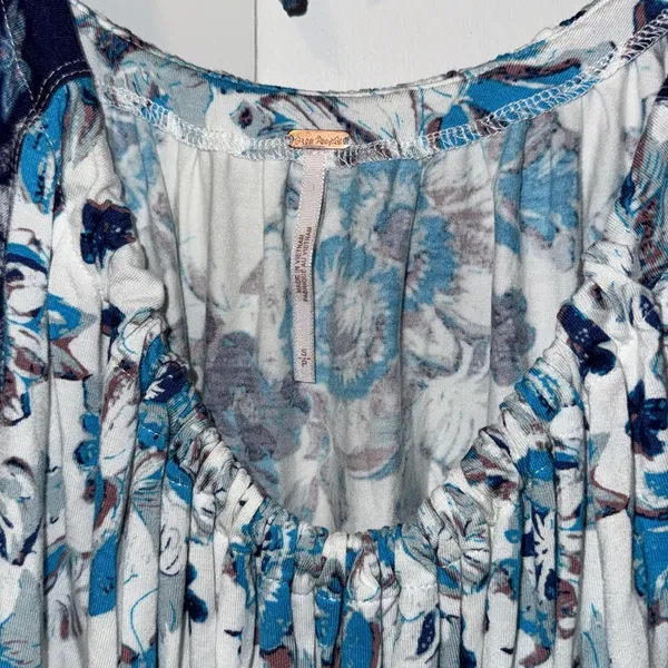 Free People Baja Babe Top Blue & Ivory Boho Floral Print Women’s Small S - Image 4