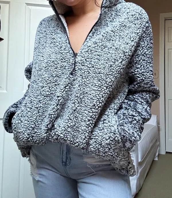 Gray Fuzzy Sherpa Pullover Size XL - Image 2