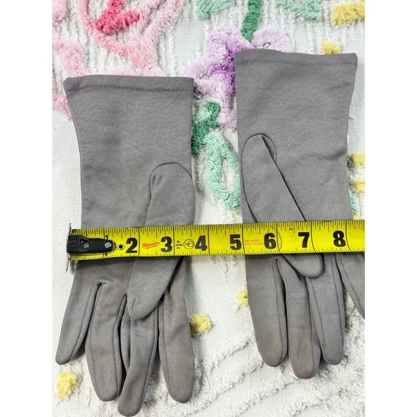 Vintage Grey Nylon Rayon Blend Mid Length Dress Gloves Made in France Size 7 Y08 - Image 5