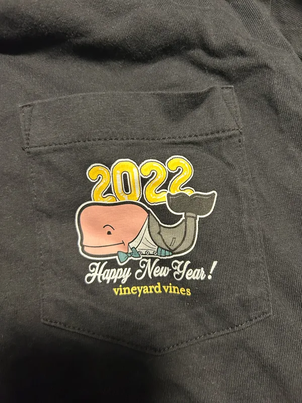 Vineyard Vines Long Sleeve New Year - Image 4