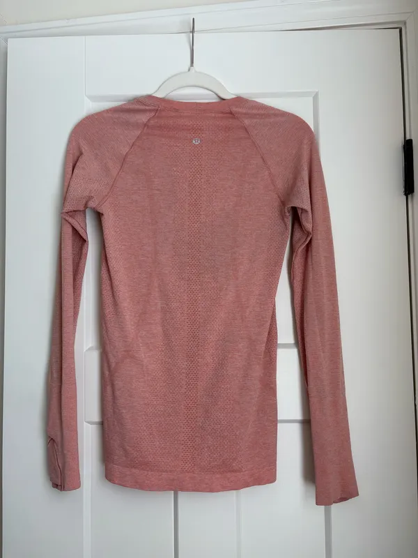 Lululemon Swiftly Tech in Coral - Image 2