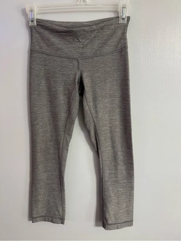 Lululemon Athletica Heathered Gray Pilates Leggings Size 2 - Image 7
