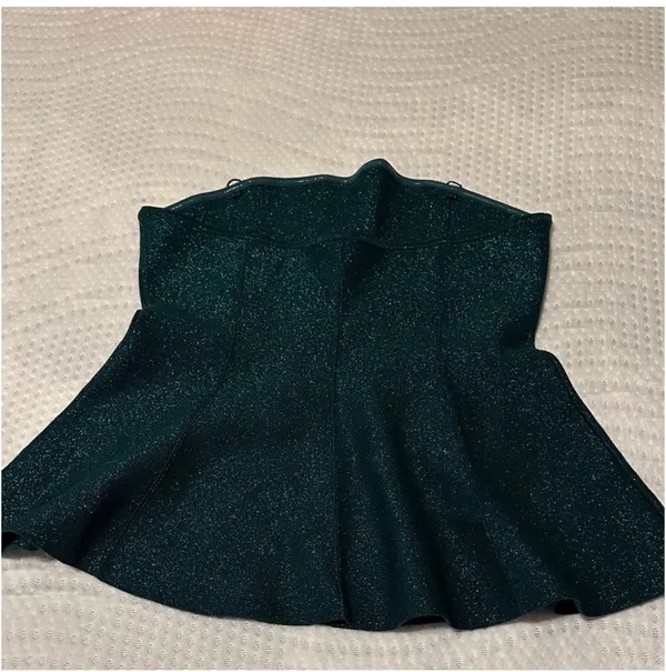 Anthropologie Pilcro Sparkling Dark Green staples Top size Large - Image 5