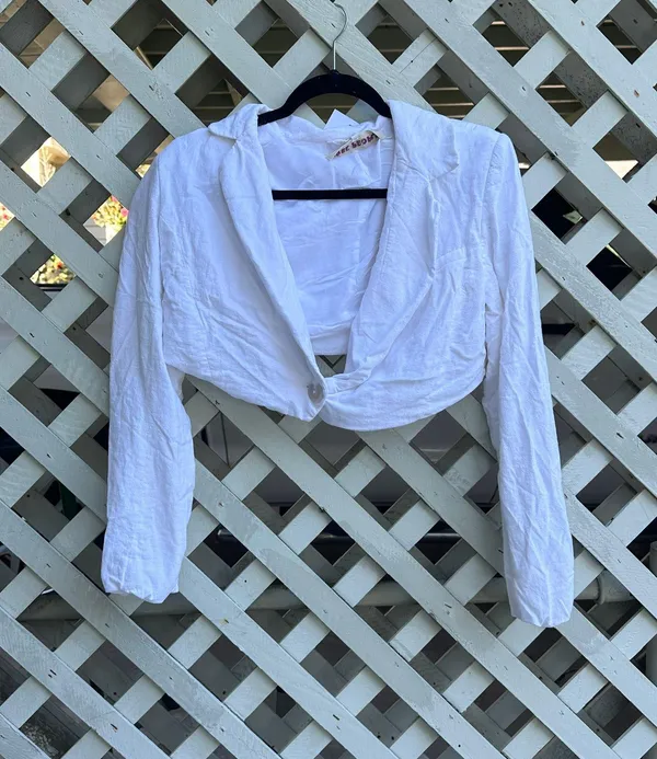 Coco Cropped Blazer - Image 5