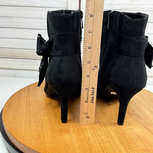 Torrid Studded Side Bow Ankle Boots Booties‎ Black Microfiber 9.5W - Image 8