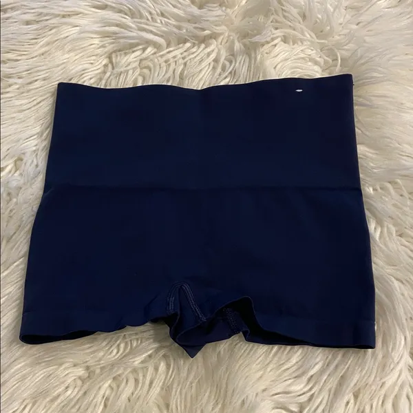 SPANX Navy High-Waist Bike Shorts size M BNWOT (O9) - Image 7