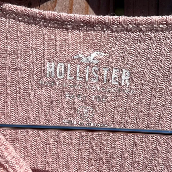 Hollister flowers embroidered cozy baby soft long sleeve tee - Image 4