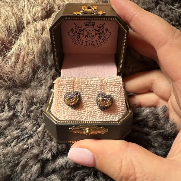 Juicy Couture Gold Heart Earrings - Image 5