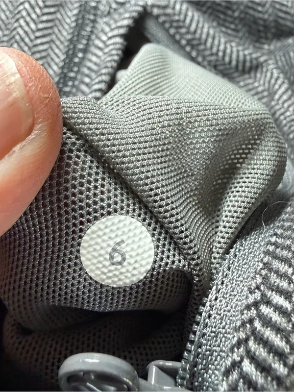 Lululemon Jacket Womens 6 Gray Daily Practice Hooded Full Zip Flecked Athletic - Image 8