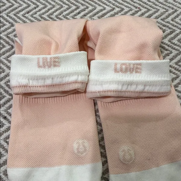 Lululemon Step To It Quarter Sock-ballet slipper - Image 6