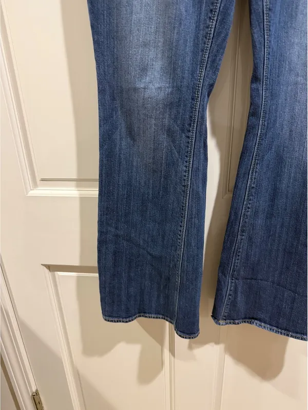 American Eagle Women's Bootcut Jeans - Medium Blue Wash Size 14 - Image 2