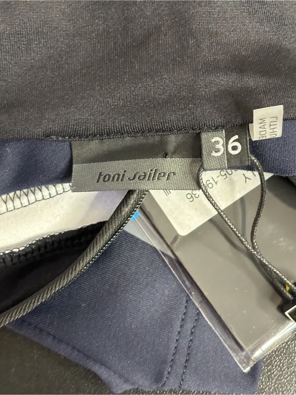 Toni Sailer Molly long-sleeve ski base layer size 6 - Image 4
