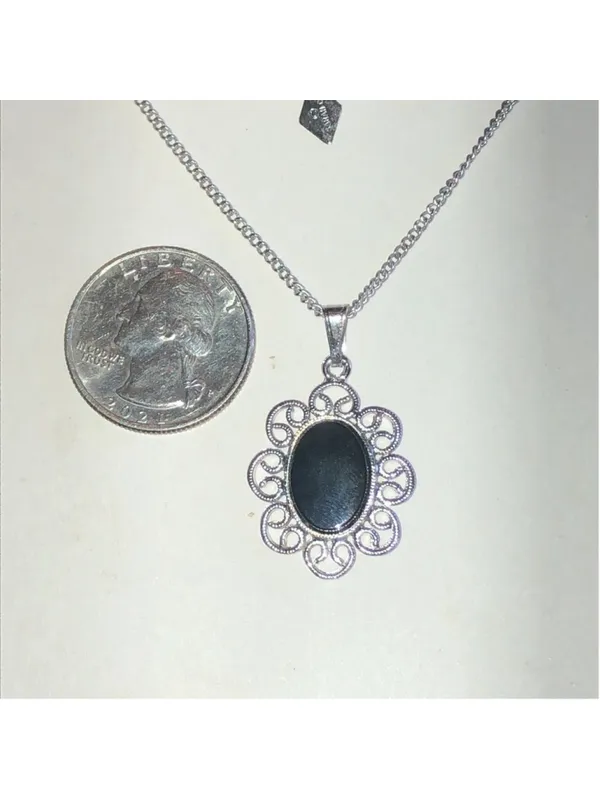 Sarah Coventry Silver Tone Black Stone Pendant Necklace - Image 5