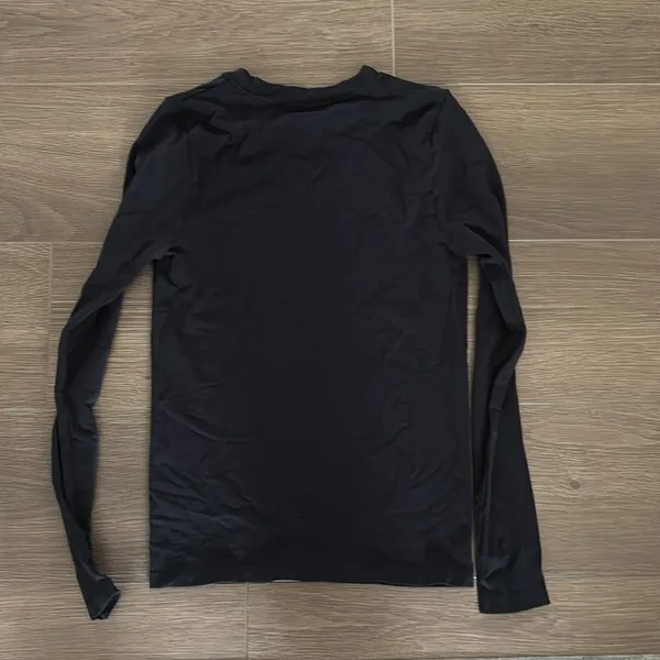 Black long sleeve - Image 3