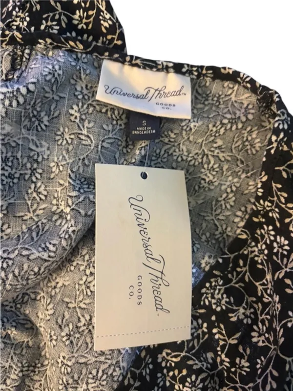 Universal Thread Women’s Black Floral with Puff Sleeves Size S NWT - Image 3